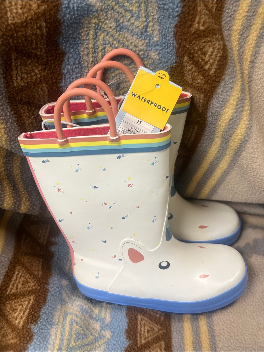 Cat & Jack Girls White Unicorn Rain Boots with Pink Handles and Blue Soles